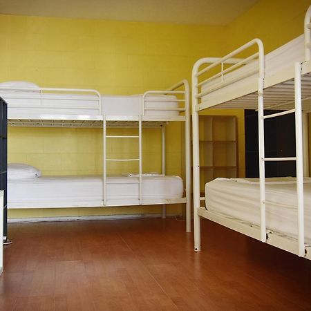 Caloundra Backpackers Hostel ภายนอก รูปภาพ