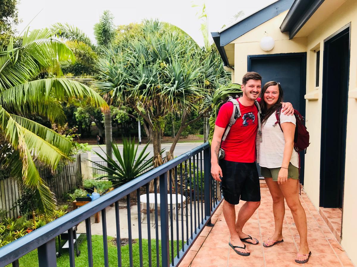 Caloundra Backpackers Hostel ภายนอก รูปภาพ
