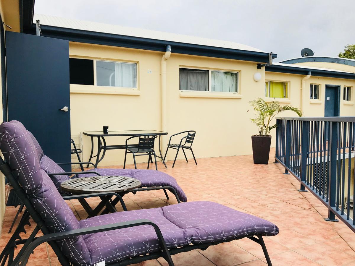 Caloundra Backpackers Hostel ภายนอก รูปภาพ