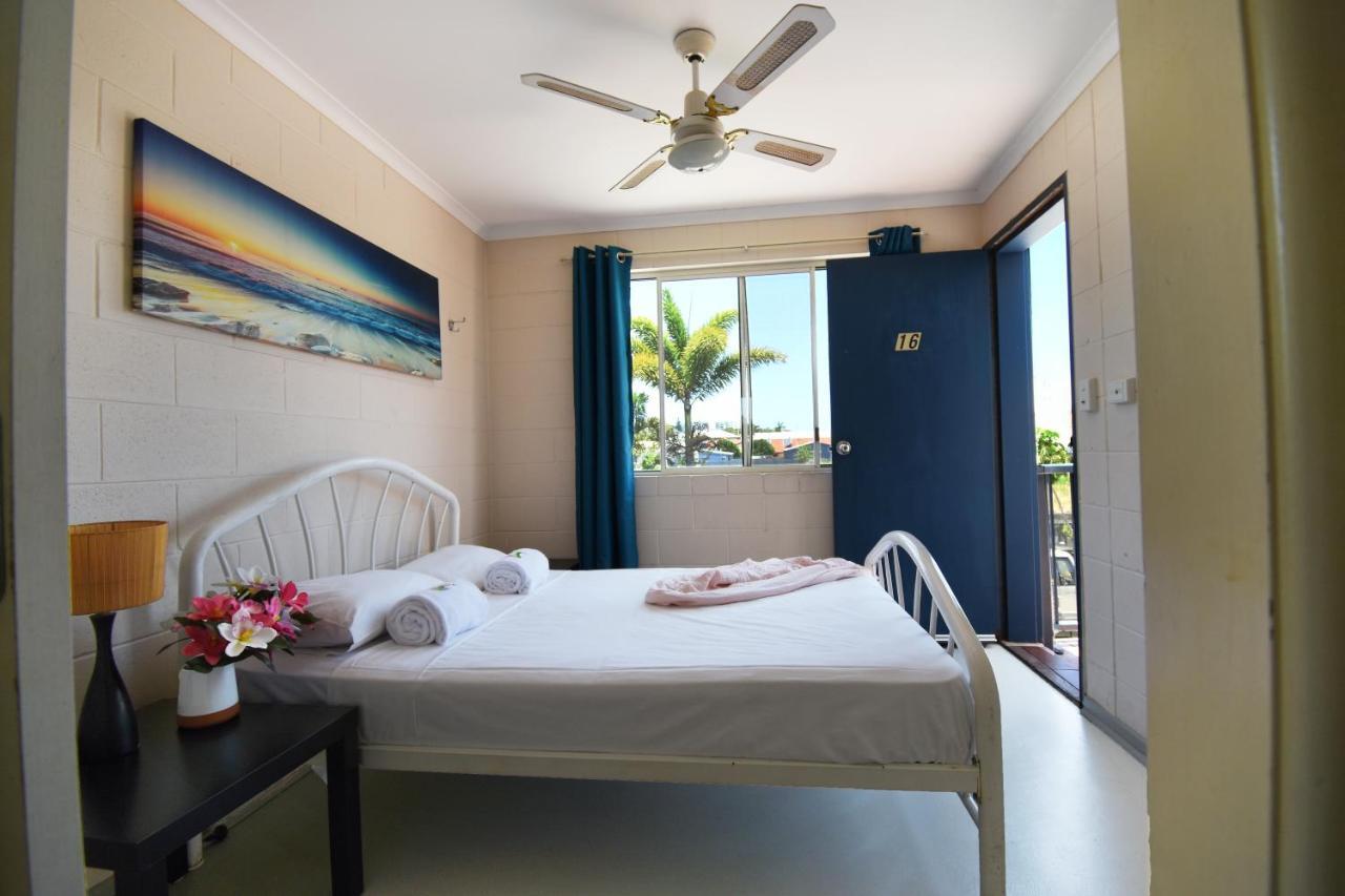 Caloundra Backpackers Hostel ภายนอก รูปภาพ